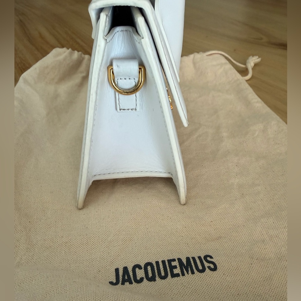 Jacquemus White Mini Leather Shoulder Bag with Gold Hardware - Picture 5 of 8